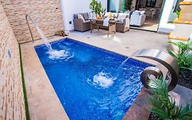 Casa Evelyn Piscina Climatizada